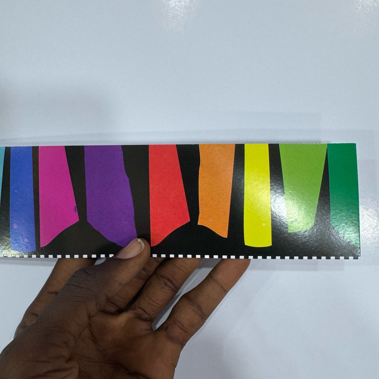 "Colorful Drape bulletin " - Classroom Paper Border